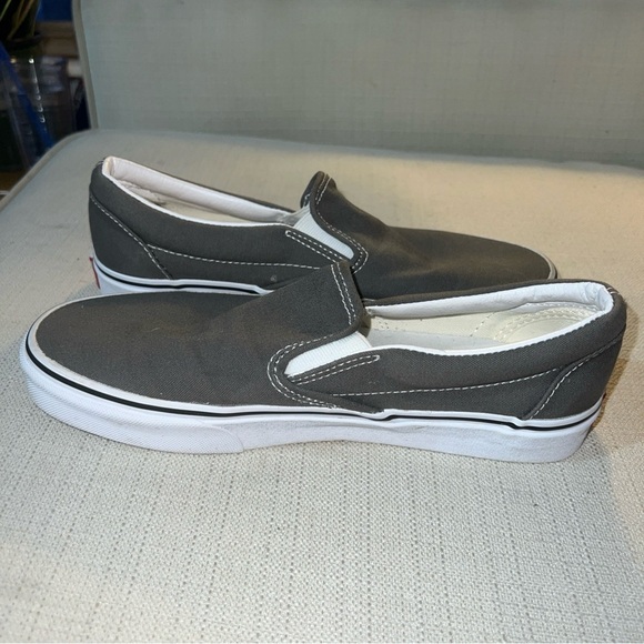 Vans Men/Women’s Solid Gray Canvas Slip On Shoes Loafers Men 8, Women 9.5 - Picture 7 of 11